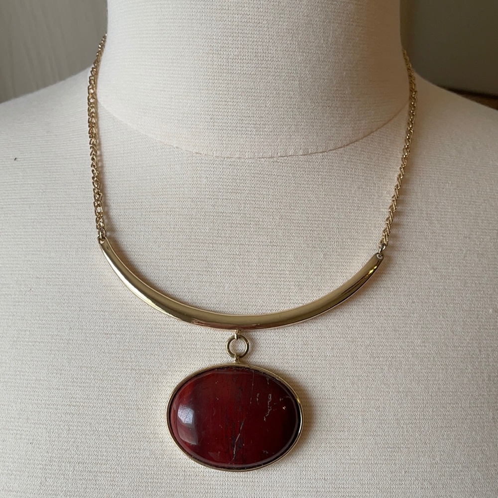 Necklace with beautiful semi-precious stone